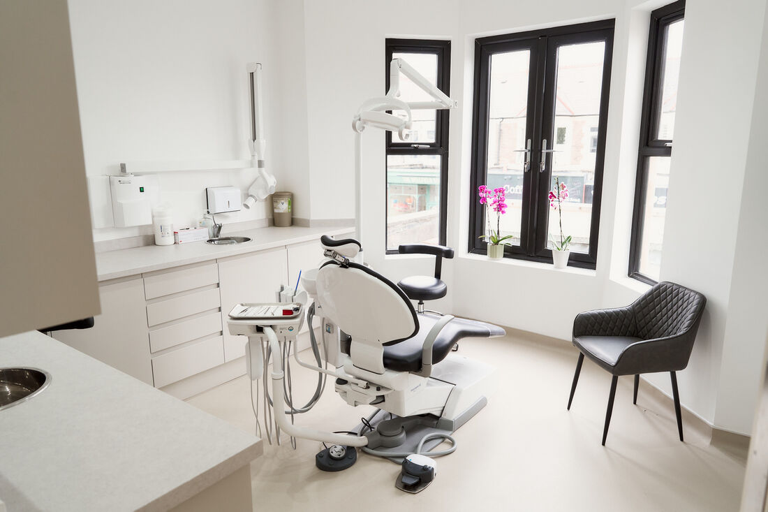 Modern dental treatment room with digital scanning equipment at Seren Dental, Penylan, Cardiff